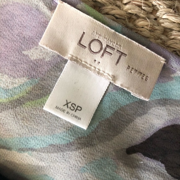 Loft Floral Flutter Blouse - Picture 4 of 4